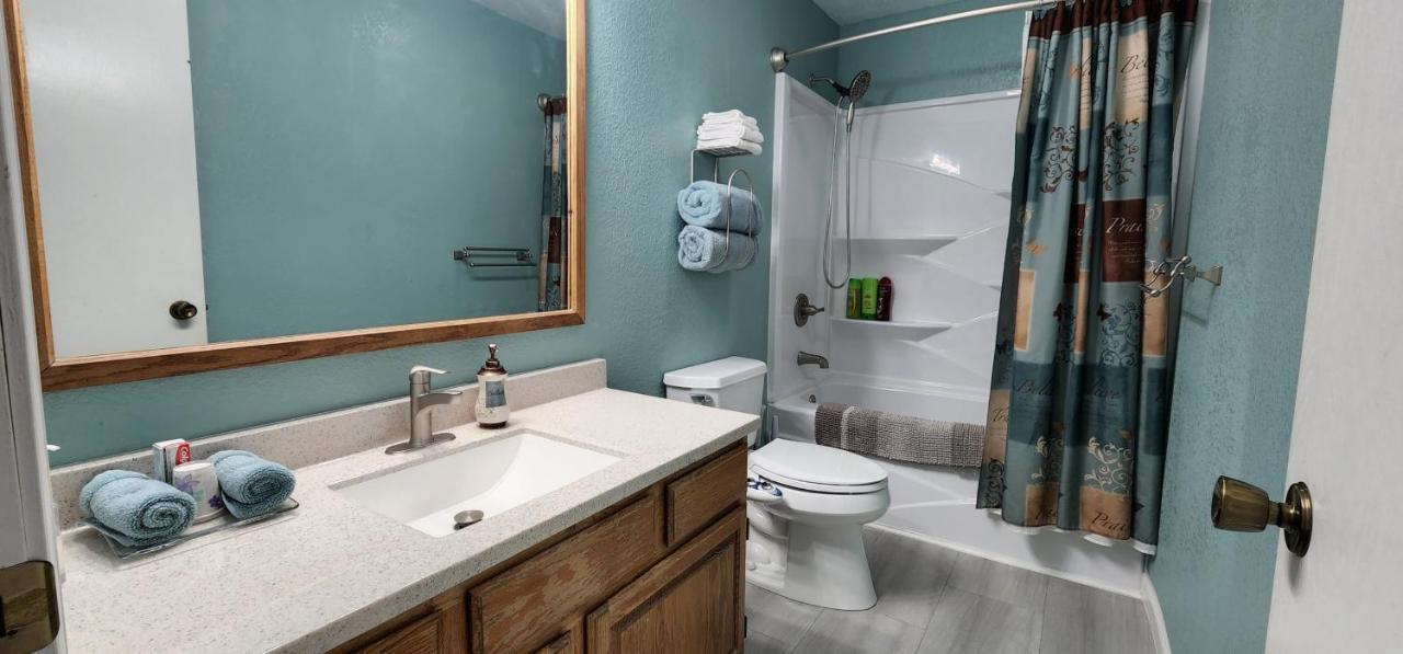 Trinity Escapes - Two Bedroom Two Bathroom Full Apartment Near Airport Anchorage Exterior foto