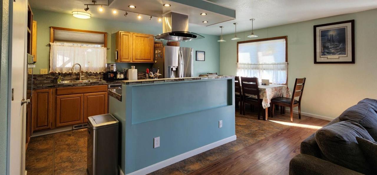 Trinity Escapes - Two Bedroom Two Bathroom Full Apartment Near Airport Anchorage Exterior foto